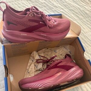 Brooks Women’s Glycerin Running Shoes — Rose Pink